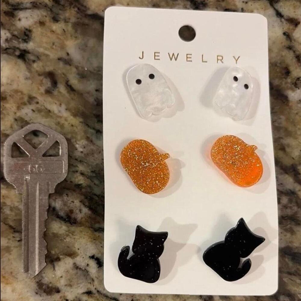 Adorable 3 pair halloween stud earring